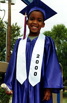 preschool and kindergarten graduation caps & gowns