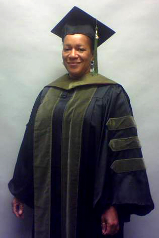 Faculty/Staff Doctor Cap, Gown Tassel Rental